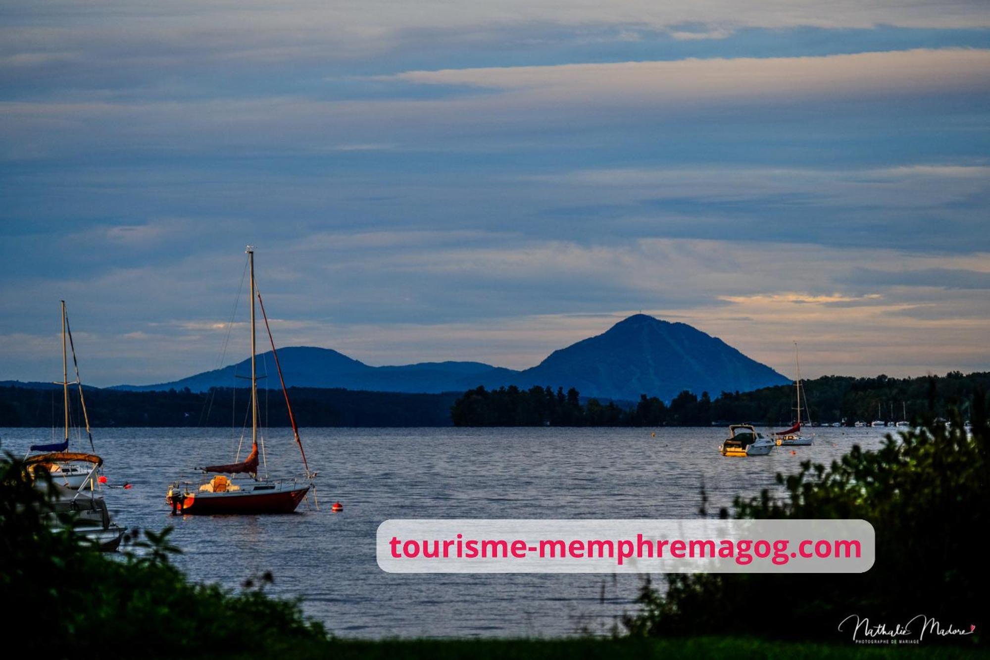 L'Arbre De La Montagne Orford - Ski Hiking Bicking Golf Beaches Magog Eksteriør billede